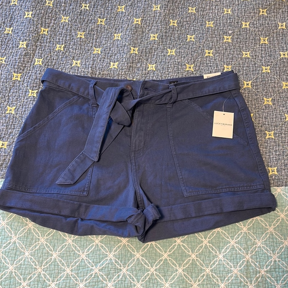 Lucky shorts